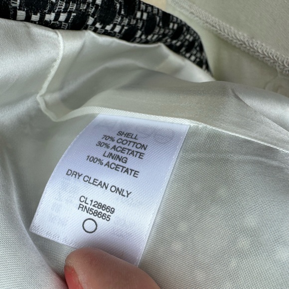 Nordstrom’s Black/white lined blazer size medium - Picture 9 of 10